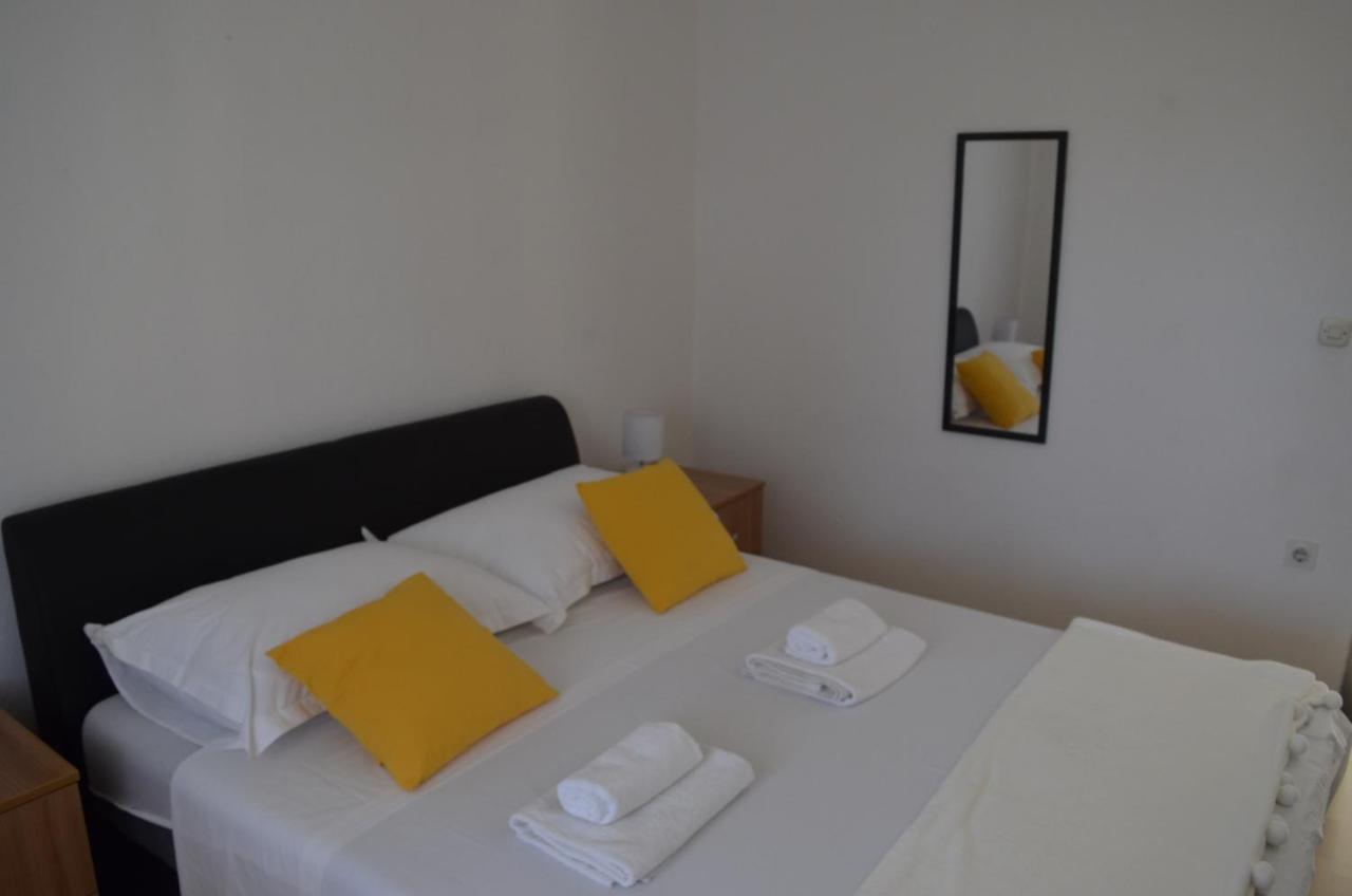 Apartment Ana Kastel Sucurac Экстерьер фото